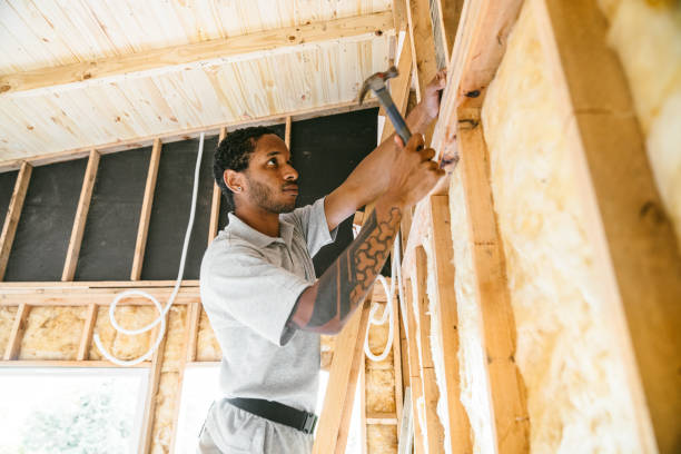 Best Garage Insulation Installation  in Dix Hills, NY